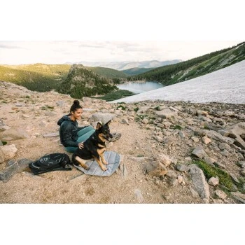 Ruffwear Highlands Pad™ Hundebett M 7 Ruffwear Highlands Pad™ Hundebett M – Bild 7