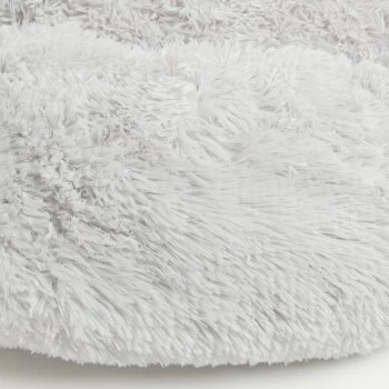 Wallace & Jones Plüschbett Sarnia L Hellgrau 4 Wallace & Jones Plüschbett Sarnia L Hellgrau – Bild 4